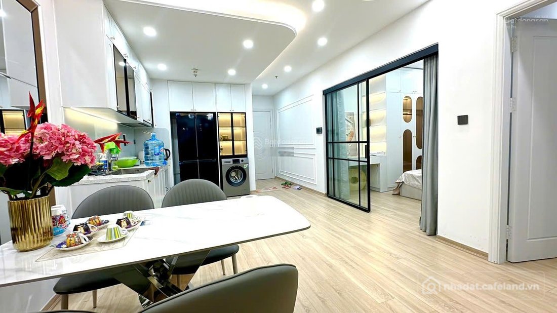 Bán căn hộ chung cư: Bán gấp CH Times city- 75m² - 2PN, giá 10 tỷ. Full đồ nội t