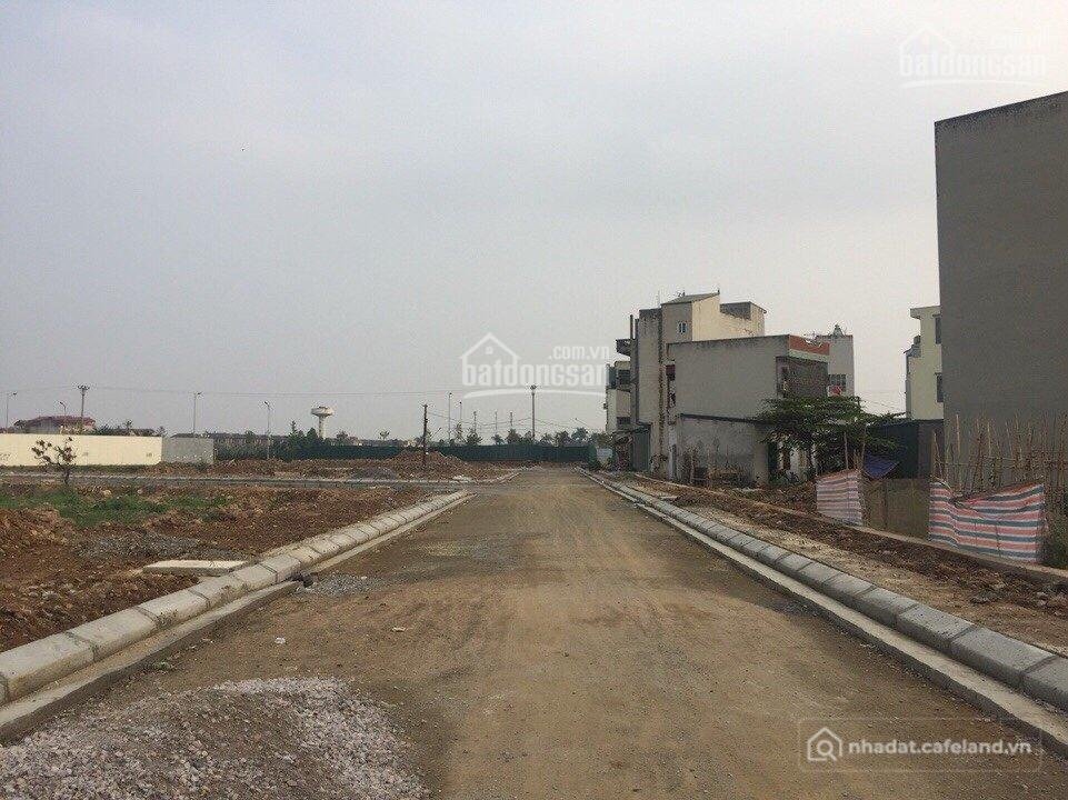 Bán đất thổ cư: Chính chủ cần bán 45m2 đất dịch vụ SĐCC thôn Phú Vinh, xã An Khá