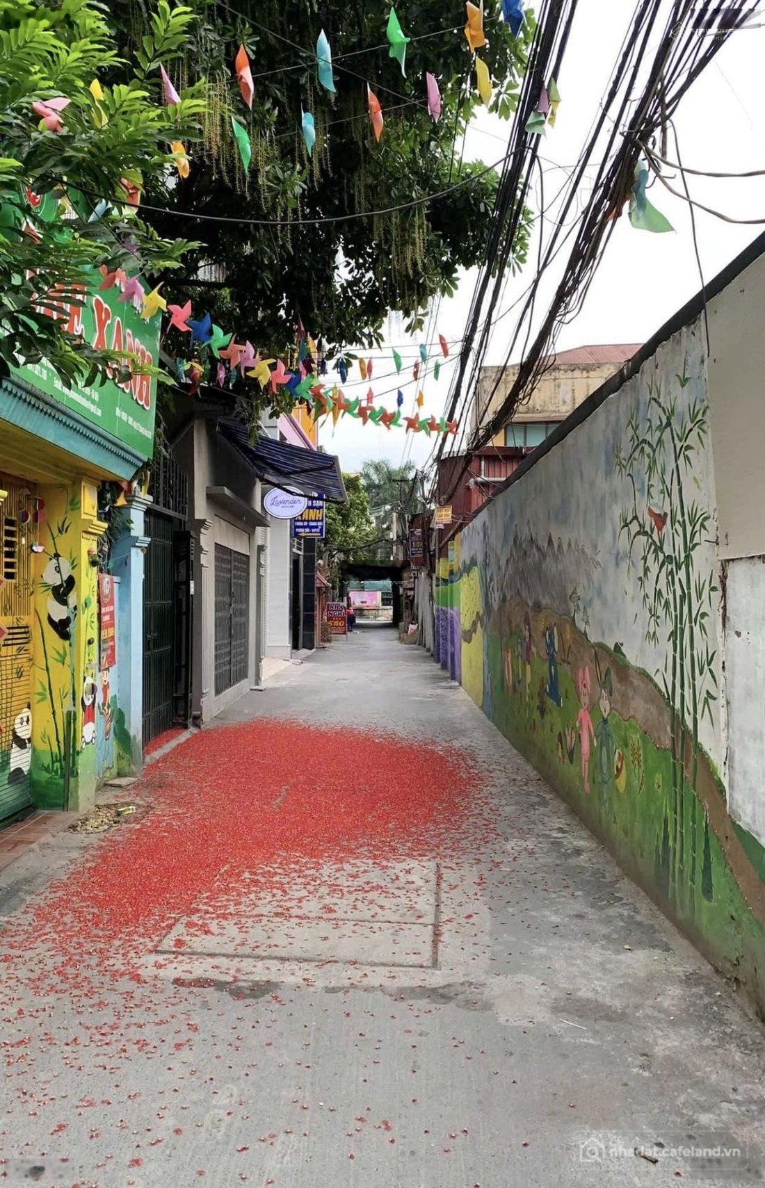 Bán nhà riêng: Bán nhà 102m2, ngõ ô tô. Ngõ nông ra 2 phố. Gần bệnh viện và 10 t