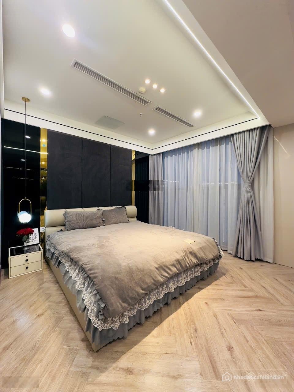 Bán căn hộ chung cư: 5 tỷ cho căn 2 p ngủ 63m2 tại Masteri Water Front phân khu 