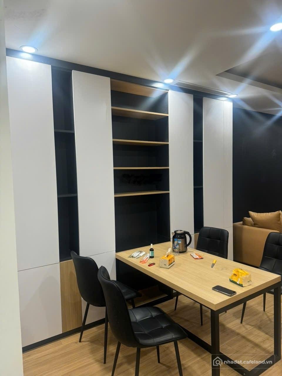 Bán căn hộ chung cư: Cần bán căn CC 2PN Eco Dream Nguyễn Xiển, giá 6,4 tỷ