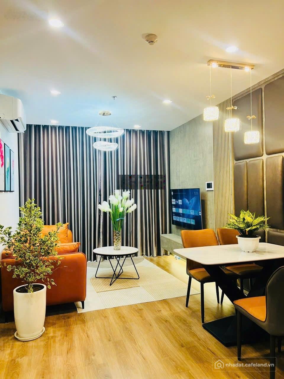 Bán căn hộ chung cư: Chính chủ cần bán chuyển nhượng lại căn 2 ngủ cộng giá 5 tỷ