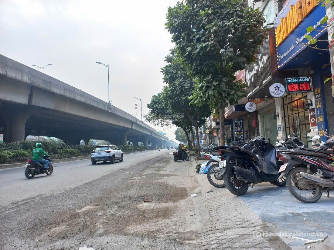 Bán nhà riêng: Bán gấp nhà mặt phố thanh xuân, 7 tầng thang may, vỉa hè 5m, kinh