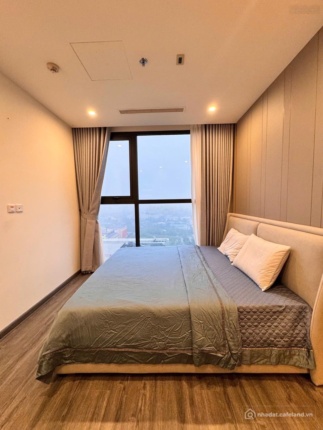 Bán căn hộ chung cư: Chính chủ gửi bán căn 1N+ view hồ tầng trung, diện tích 47m
