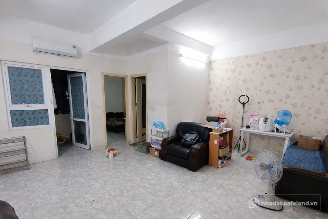 Bán căn hộ chung cư: Chính chủ em cần bán căn 1ngủ tầng trung toà hh1 linh đàm g
