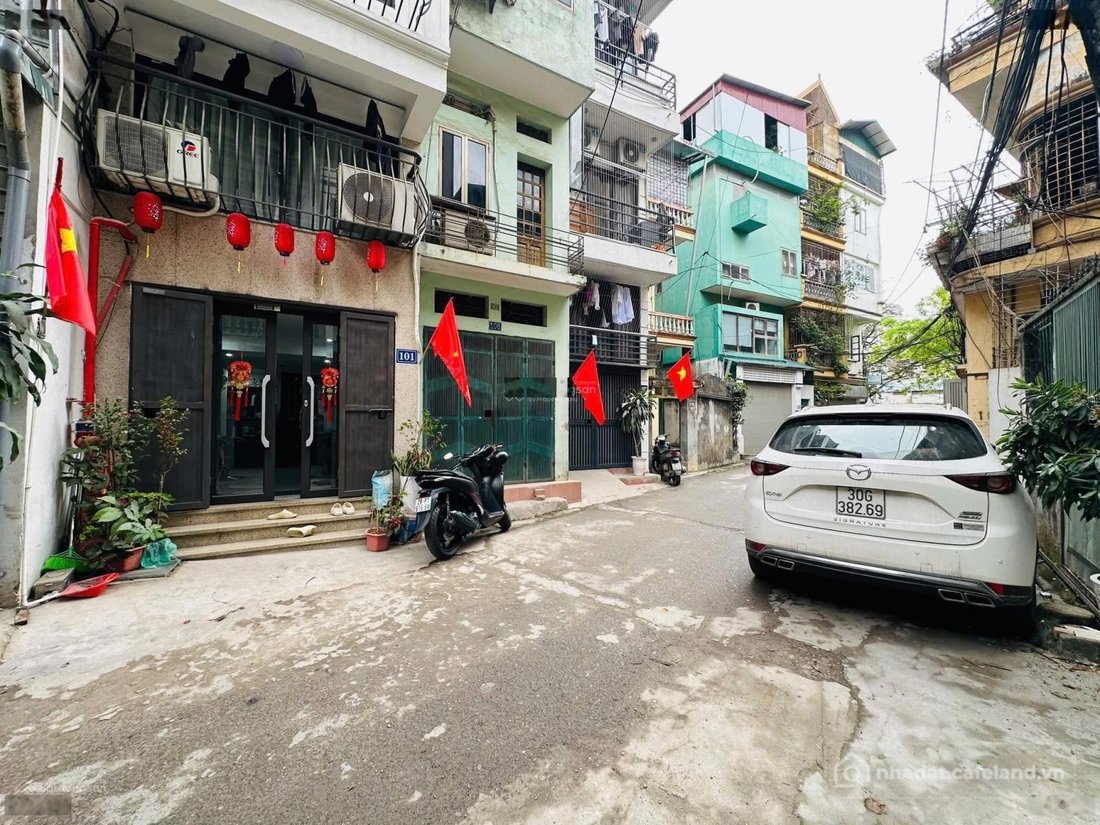 Bán nhà riêng: Ô tô đỗ cửa phố Nam Dư nhà đẹp lô góc 2 thoáng dân xây nông thông