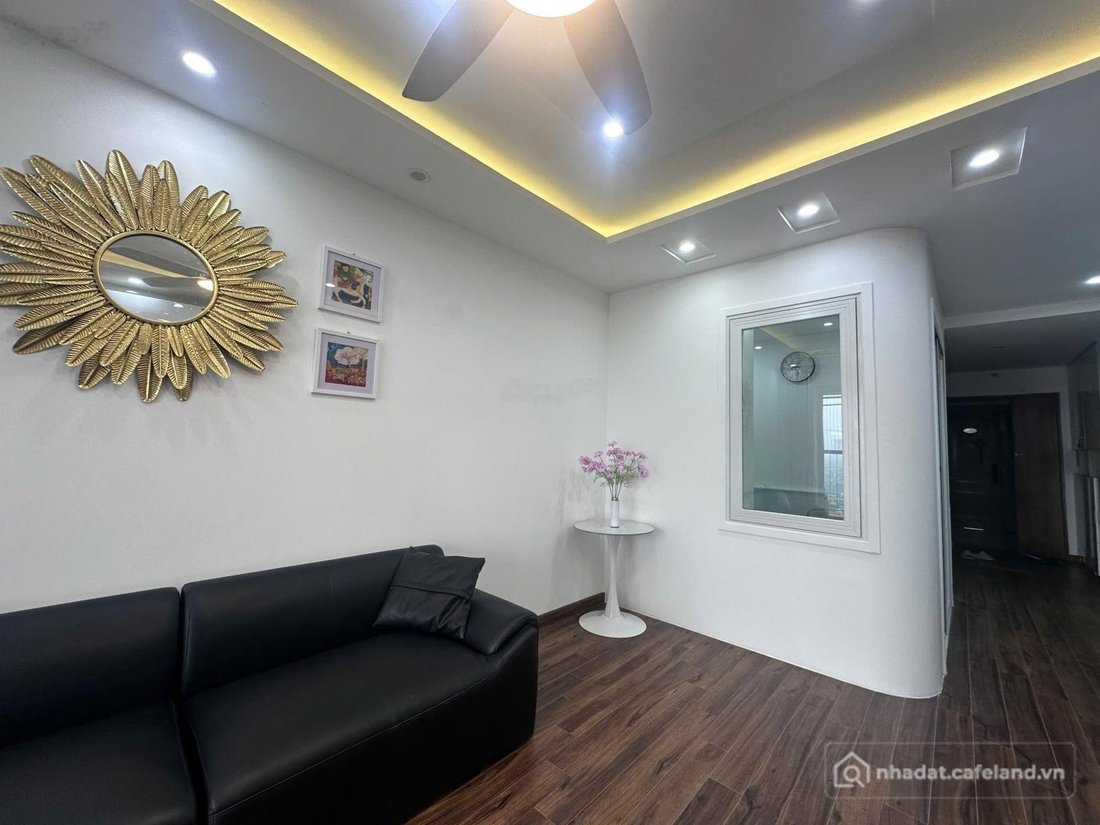 Bán căn hộ chung cư: Bán căn hộ tòa Victoria 97m2/3 ngủ/2 vs trục 04 view thoáng