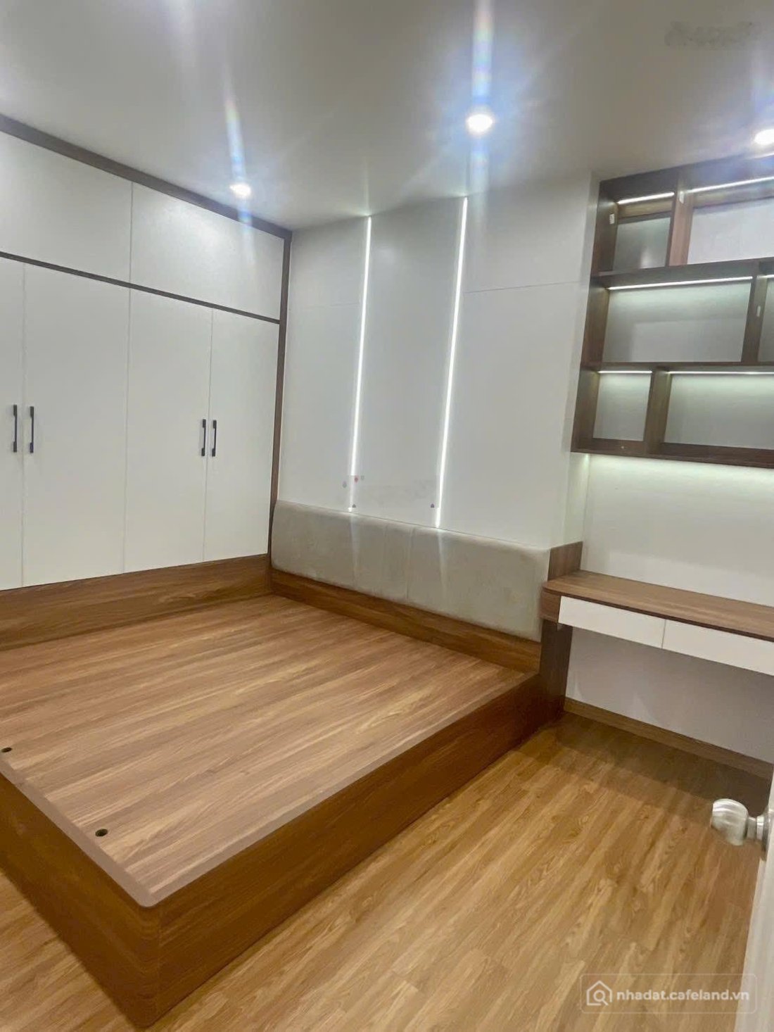 Bán căn hộ chung cư: Bán gấp CH 2PN, 2WC tại Tứ Hiệp Plaza, 4,75 tỷ, 61m2