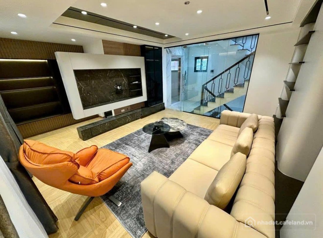 Bán nhà riêng: Bán nhà phân lô ngay kđt Văn Quán gần New Skyline hồ Văn Quán 60m