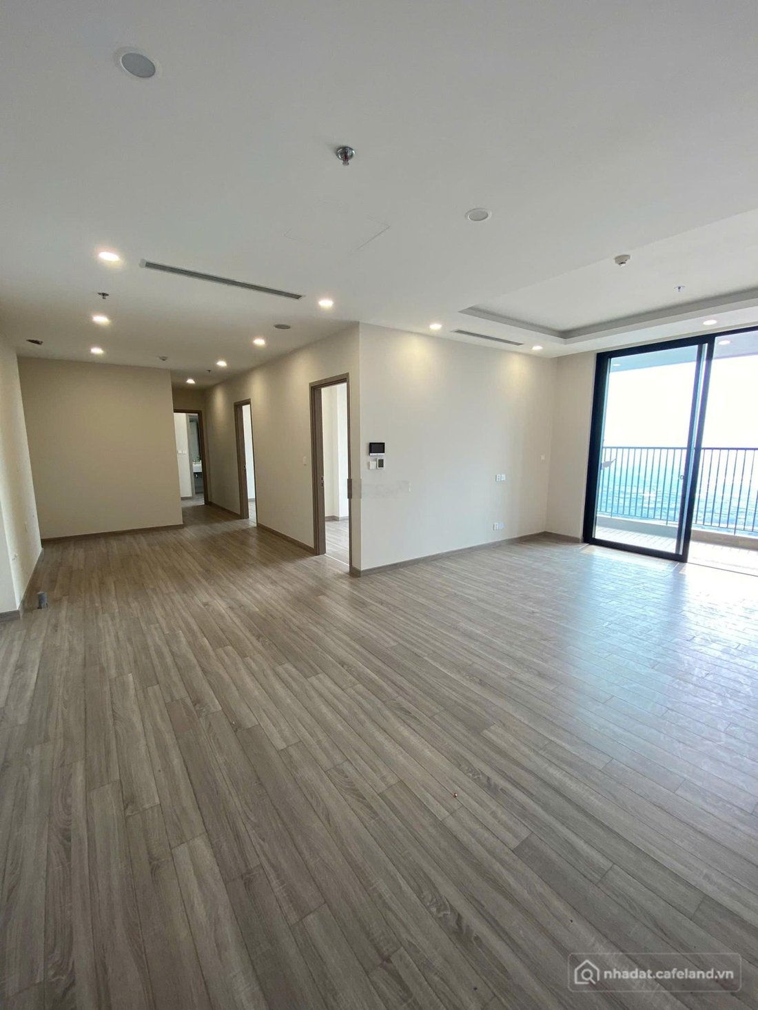Bán căn hộ chung cư: Bán nhanh căn 3 ngủ 111m2 siêu đẹp