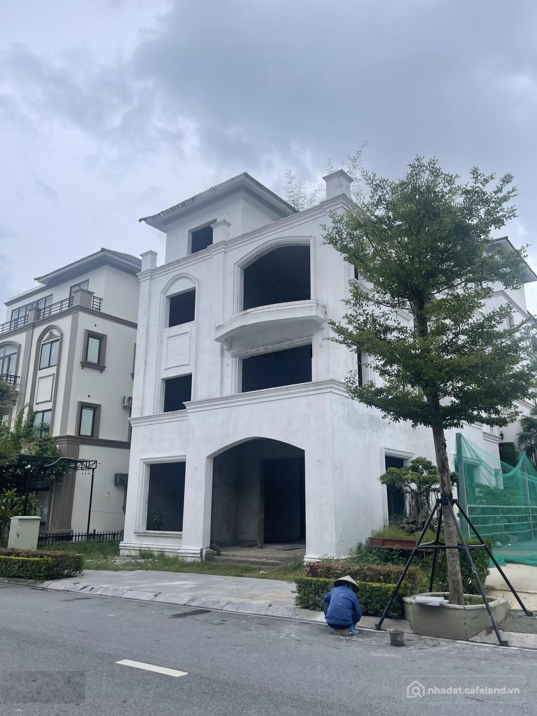 Bán biệt thự: Bán gấp biệt thự 353m2 tại Beverly Hills Hạ Long, 25 tỷ VND