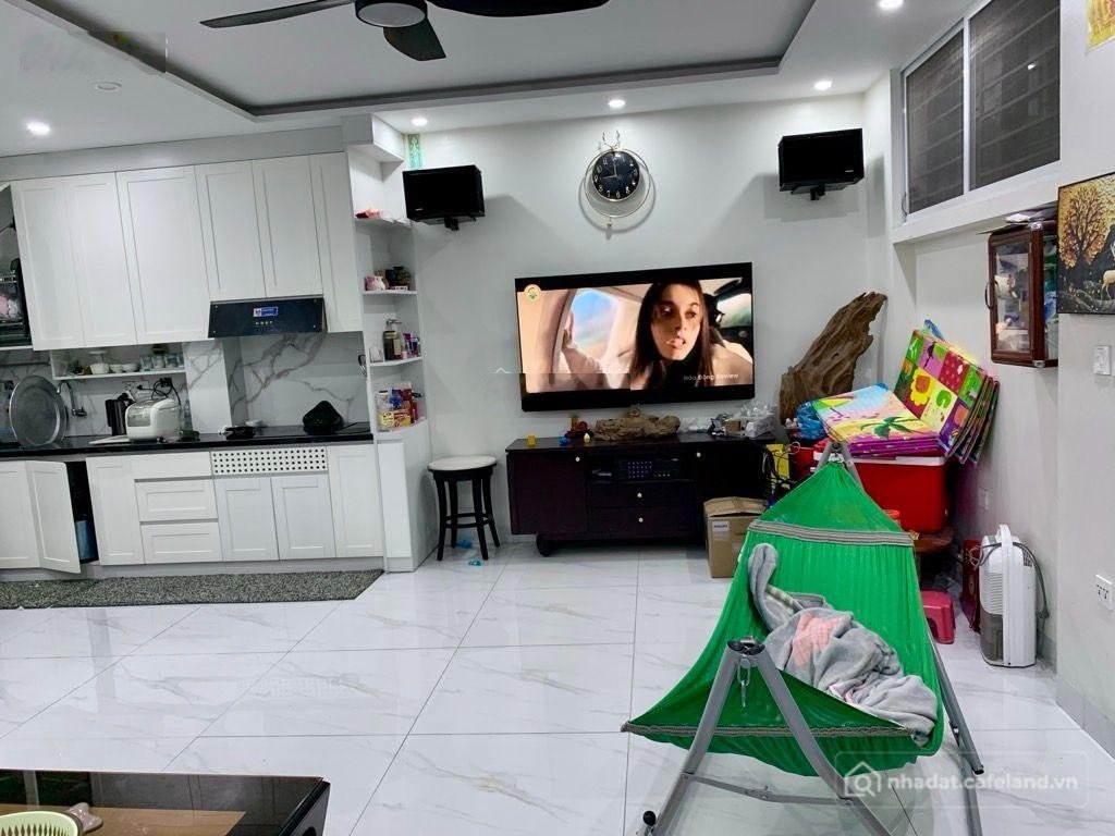 Bán nhà riêng: Bán nhà riêng chính chủ 34m2 cạnh khu đô thị Tây Nam Linh Đàm