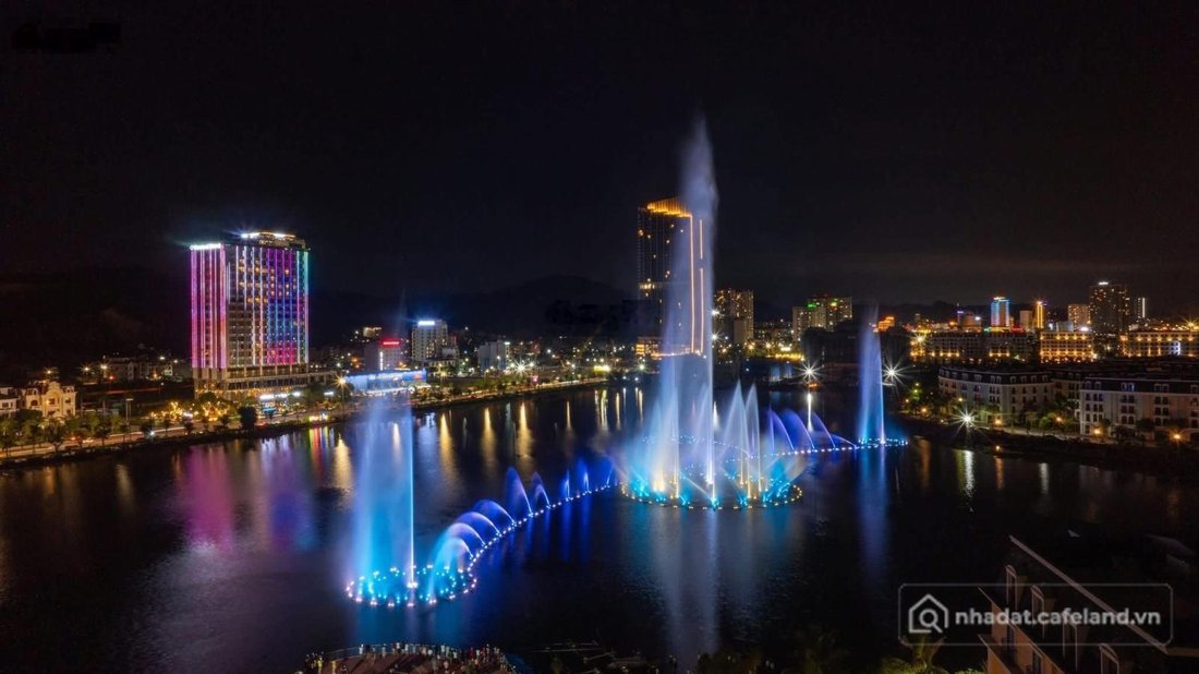 Bán nhà phố dự án: Chính chủ bán gấp shophouse Aqua City Hạ Long view hồ nhạc nư