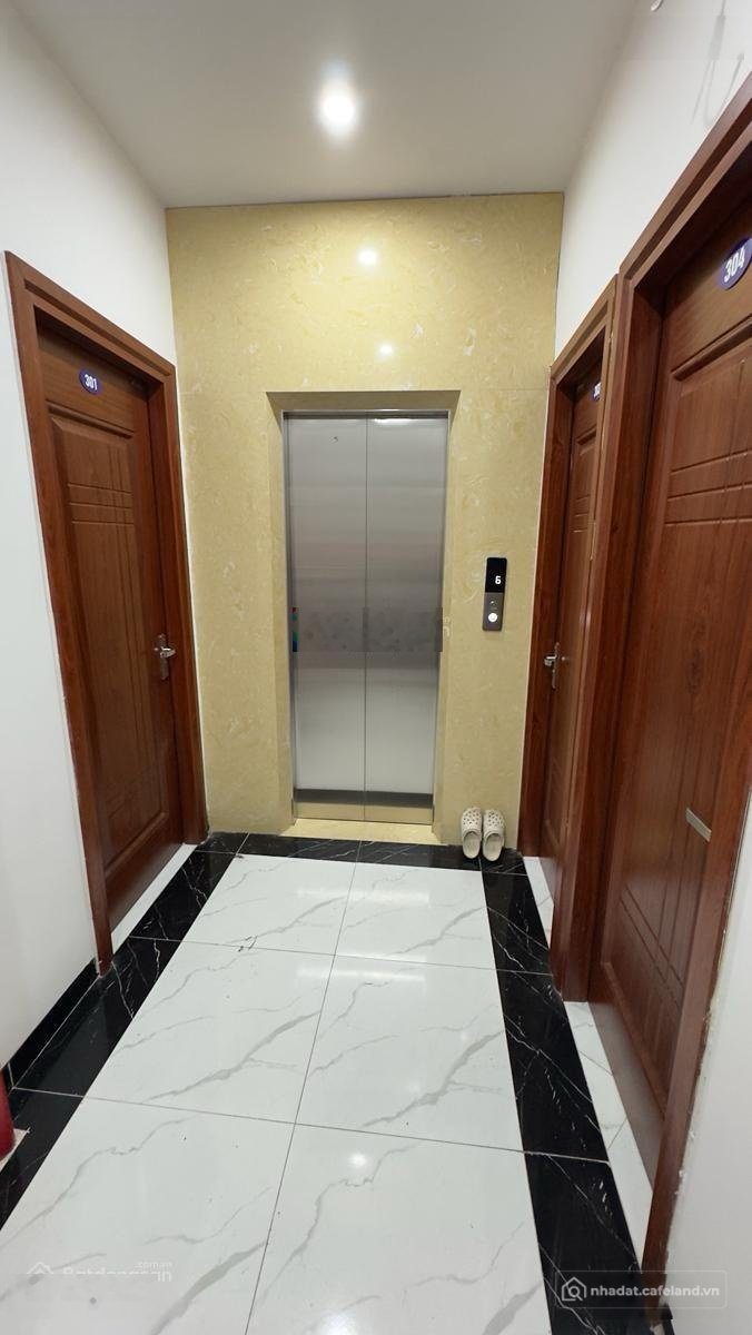 Bán nhà riêng: Trứng vàng trong lòng Định Công - lô góc - 7 tầng - 21 PKK. Dòng 