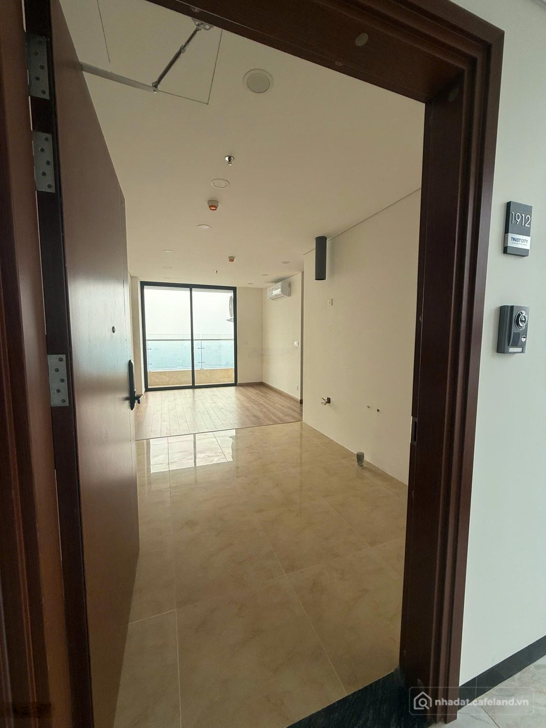 Bán căn hộ chung cư: Chính chủ bán căn 2PN Trust City Hưng Yên view cực đẹp - Tầ