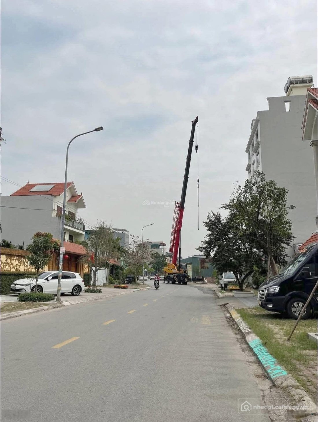 Bán nhà riêng: Nhà mặt phố Phạm Ngọc Thạch, p Cao Xanh, TP Hạ Long, giá tốt 28 t