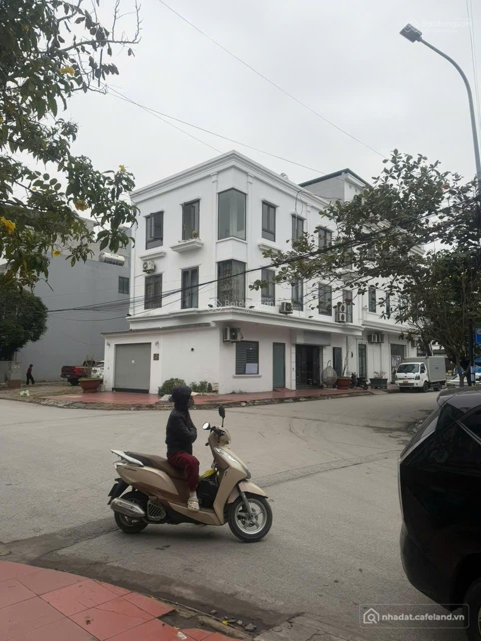 Bán nhà riêng: chính chủ bán nhà Căn góc Phạm Ngọc Thạch ,Cao Xanh ,Hạ Long Diện