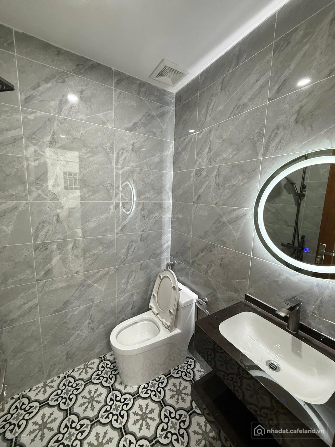Bán căn hộ chung cư: Bán căn hộ 3PN, 2WC, 85m2 tại 282 Lĩnh Nam, 5,85tỷ, Hoàng M