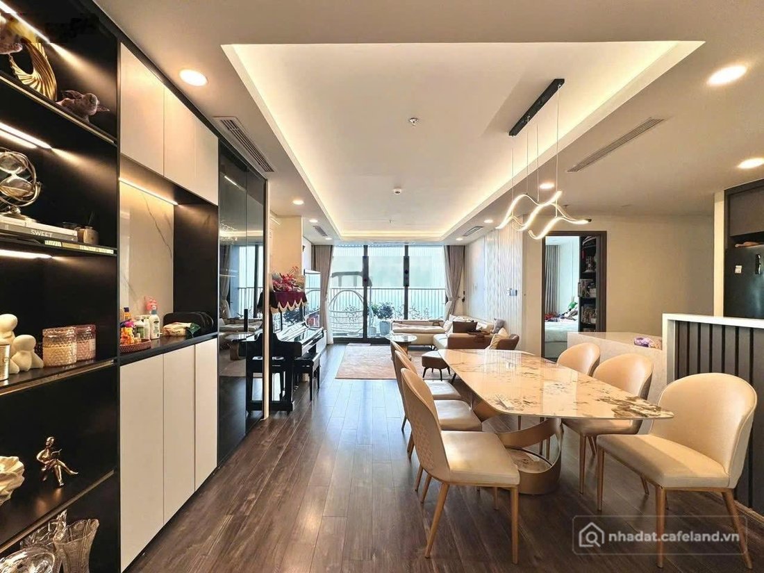 Bán căn hộ chung cư: Nhỉnh 7 tỷ sở hữu căn góc đẹp của Ecolake View - Diện tích: