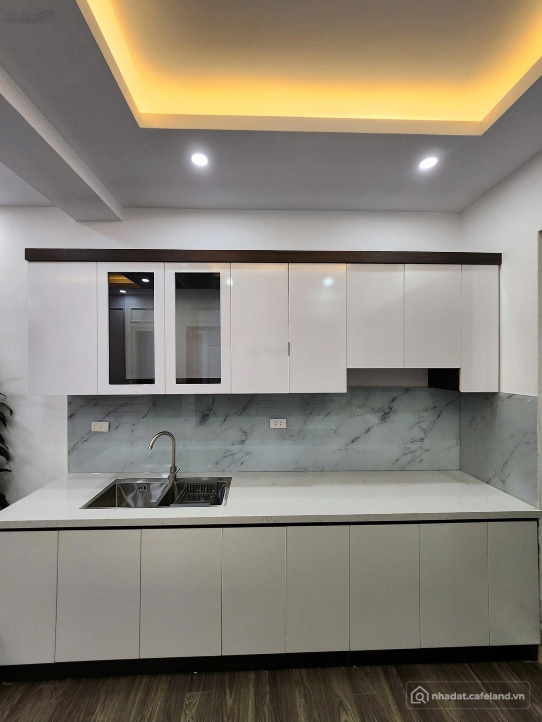 Bán căn hộ chung cư: Bán CC đẹp xuất sắc tại Nam Xa La, 2,39 tỷ, 42m2, Hà Đông, 