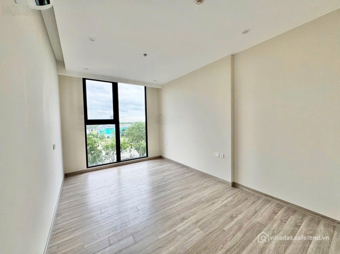 Bán căn hộ chung cư: Bán căn 2 ngủ 74m toà SF2 Skyforest view BTĐ giá 5.8 tỷ bao