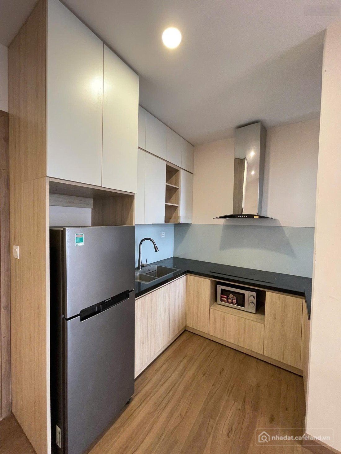 Bán căn hộ chung cư: Bán căn hộ 68m2 Sky Oasis Ecopark view sông Hồng, giá siêu 