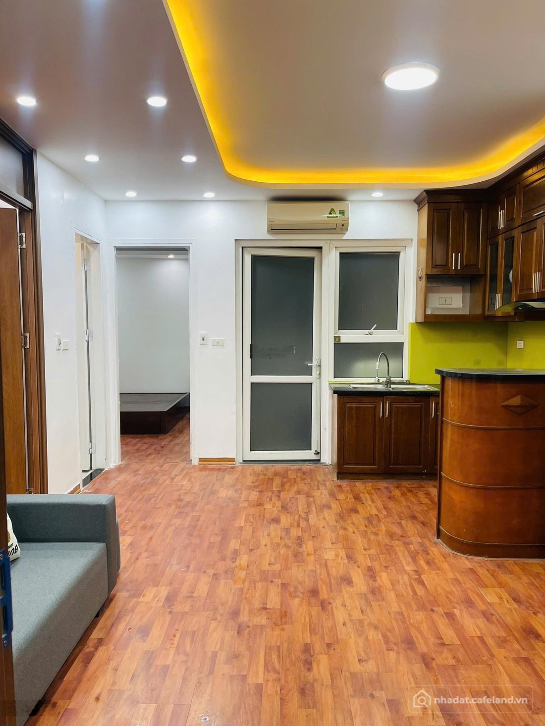 Bán căn hộ chung cư: Bán căn 2 phòng ngủ 48m2 tầng trung tòa HH2 Linh Đàm, giá 2