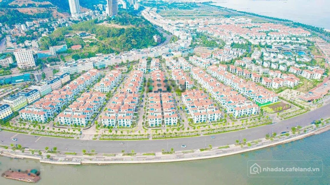 Bán biệt thự: Bán gấp biệt thự Sun Premier Village Bãi Cháy Hạ Long DT 283m2 giá