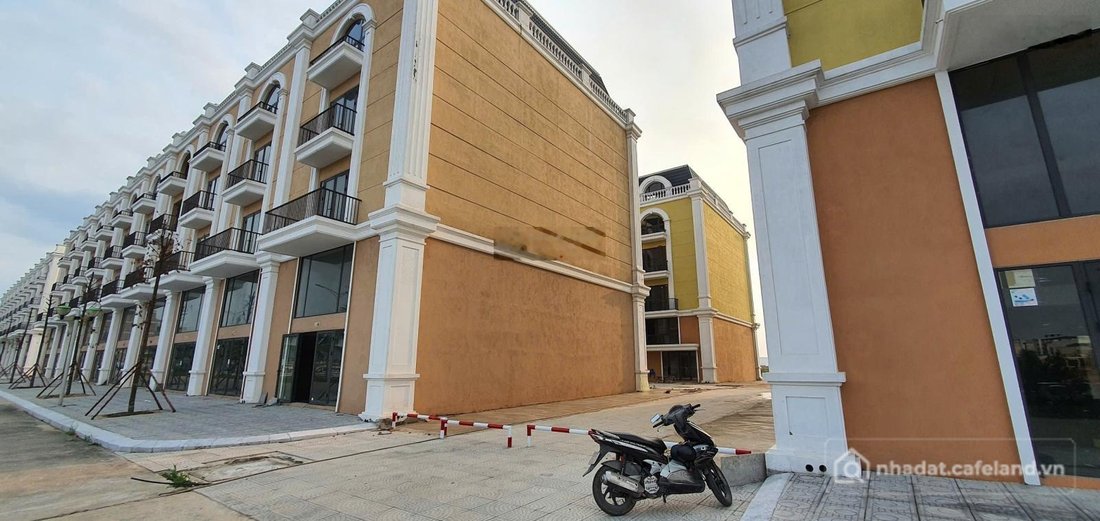 Bán nhà phố dự án: Bán căn SH mặt cảng phân khu L Âu Tàu 2 Tuần Châu Marina Hạ L