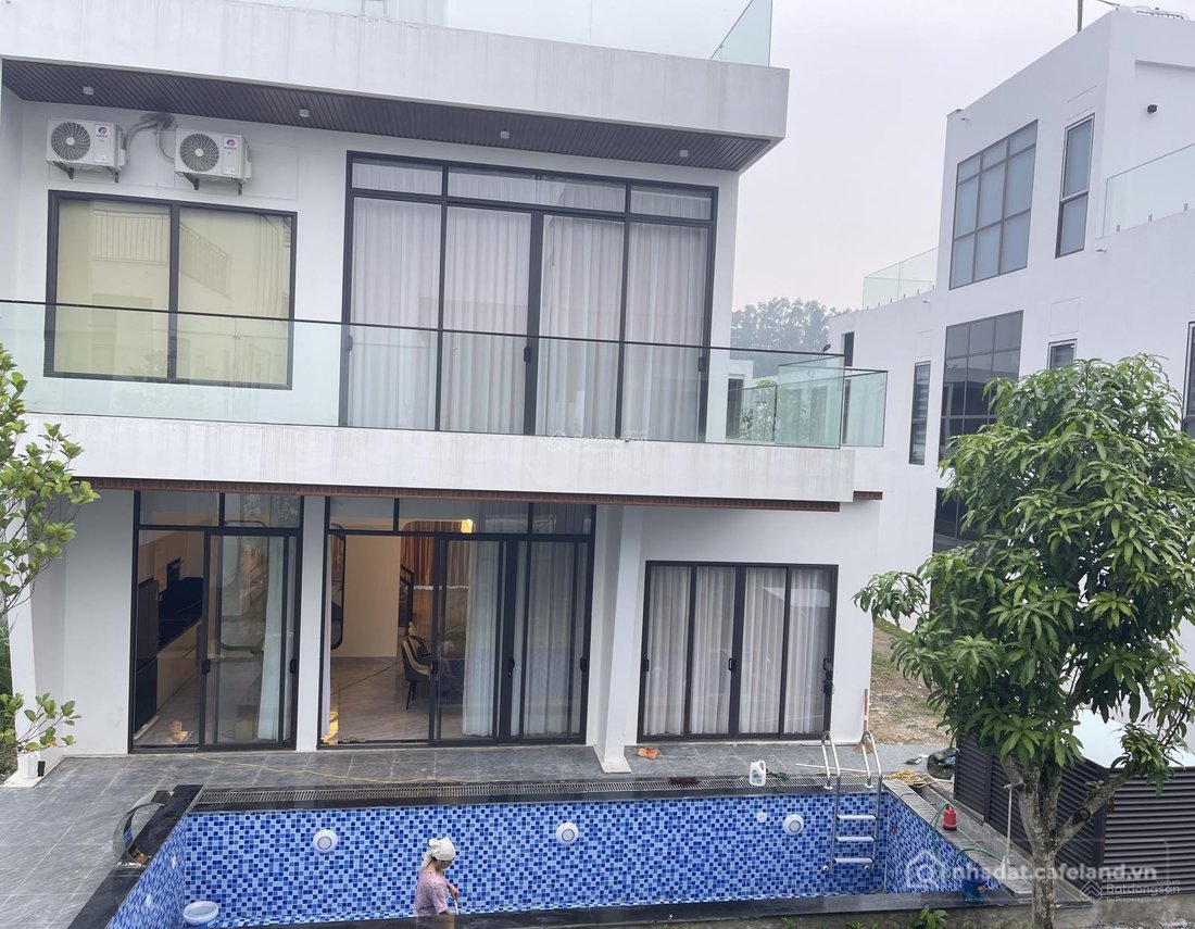 Bán biệt thự: Bán biệt thự tại Ivory Villas & Resort, 15.5 tỷ, 250m2, giá tốt uy