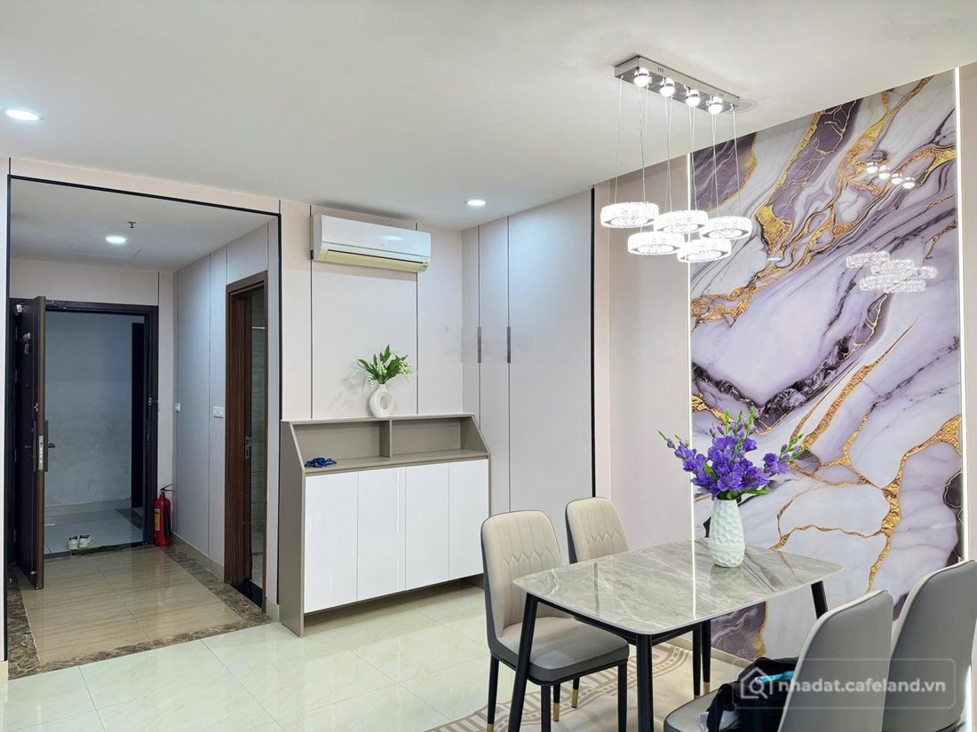 Bán căn hộ chung cư: Bán CC Dream Town, 5,5 tỷ, 93m2, 3PN, 2WC, giá siêu hời tại
