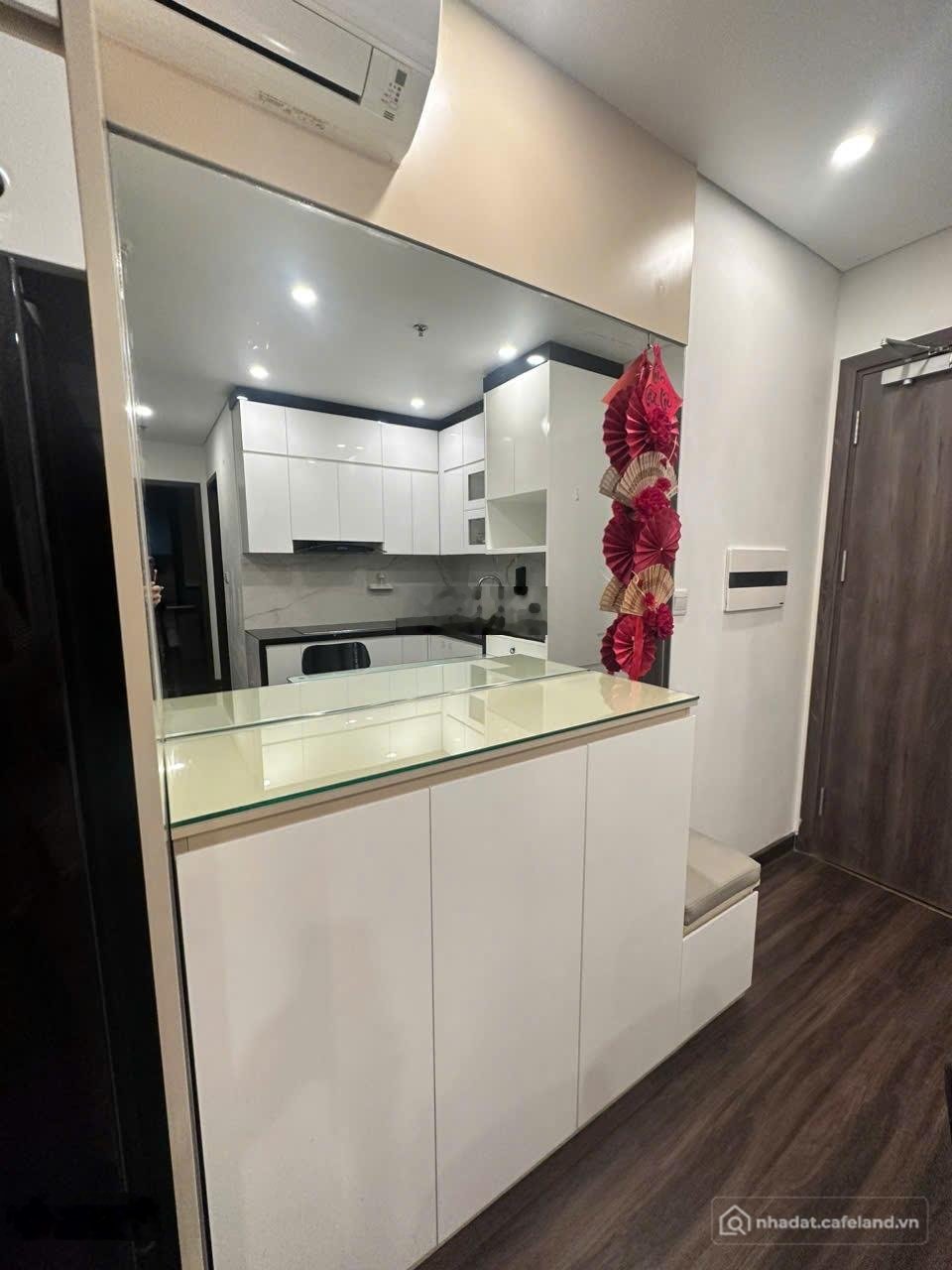 Bán căn hộ chung cư: Bán căn 2PN full nội thất giá 2.2 tỷ tại dự án Hoàng Huy Gr