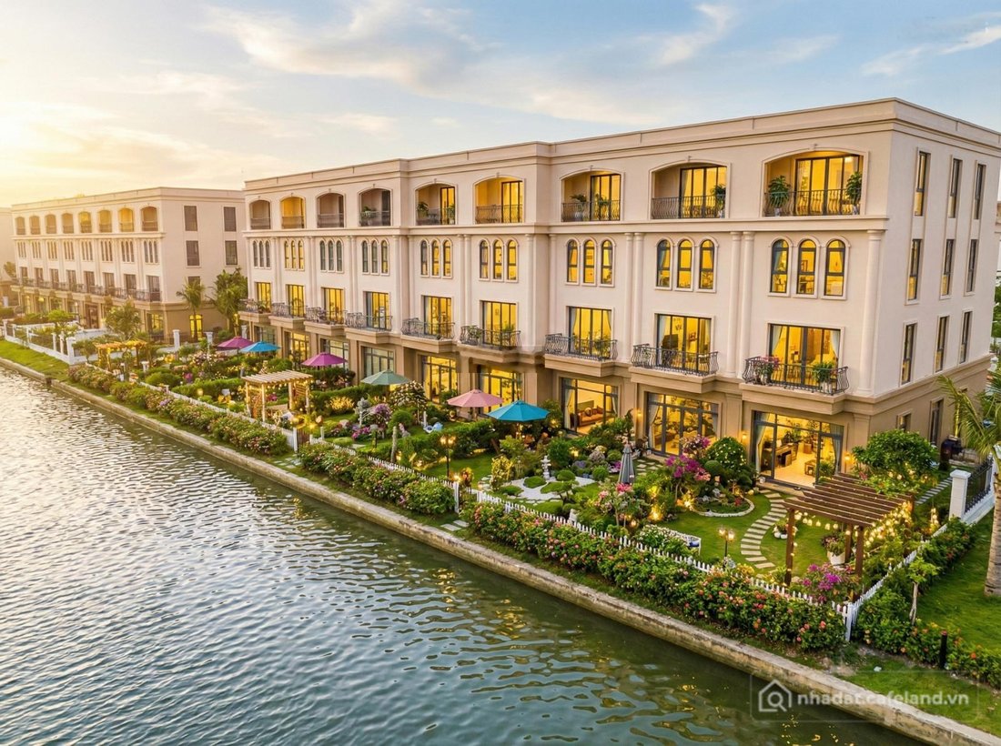 Bán biệt thự: Chính chủ bán gấp BT 6PN 5WC tại DV-17, Vinhomes Royal Island, 12 