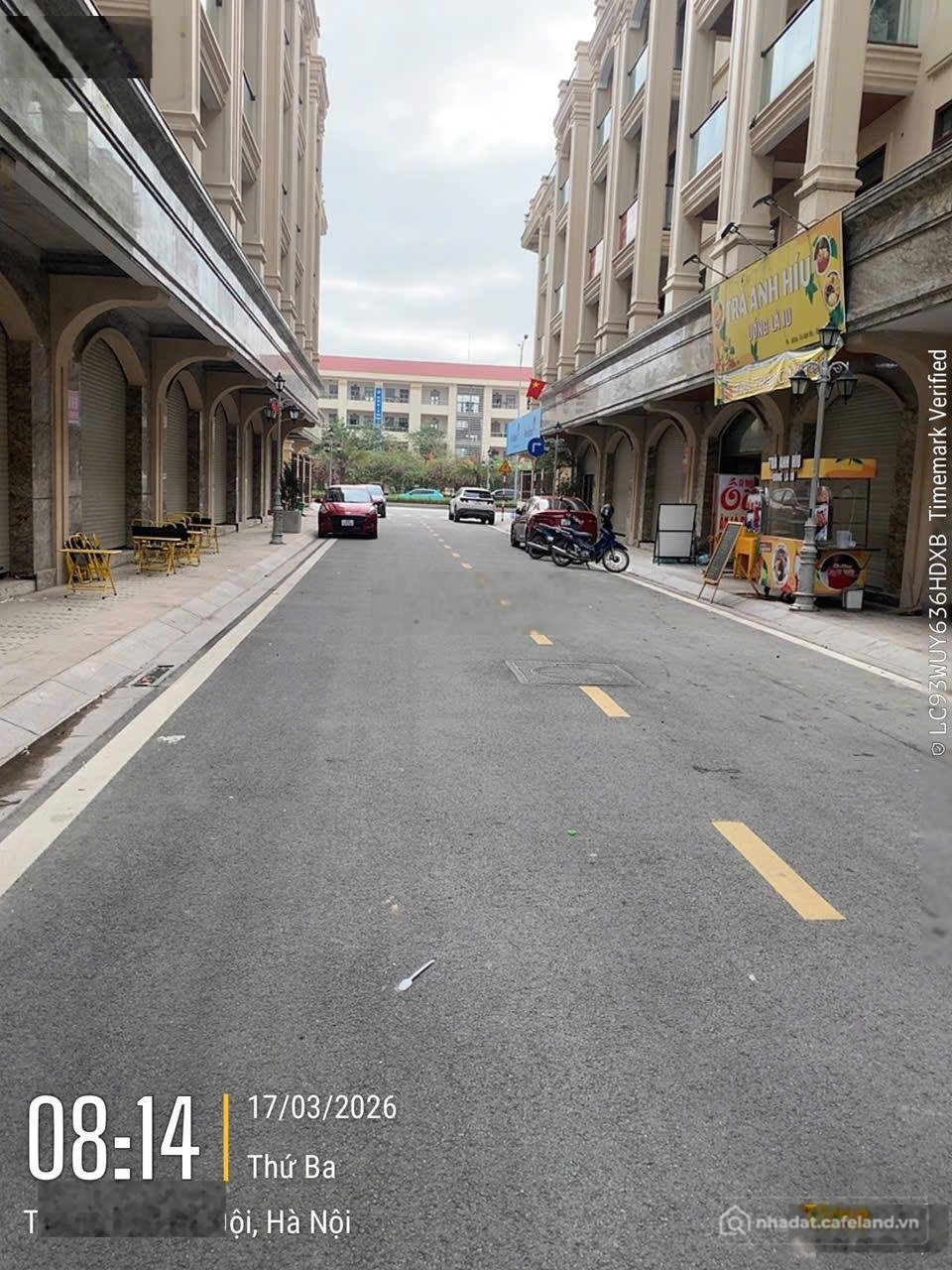 Bán biệt thự: Chính chủ gửi bán liền kề him lam thường tín sổ đỏ sẵn, vào ở ngay