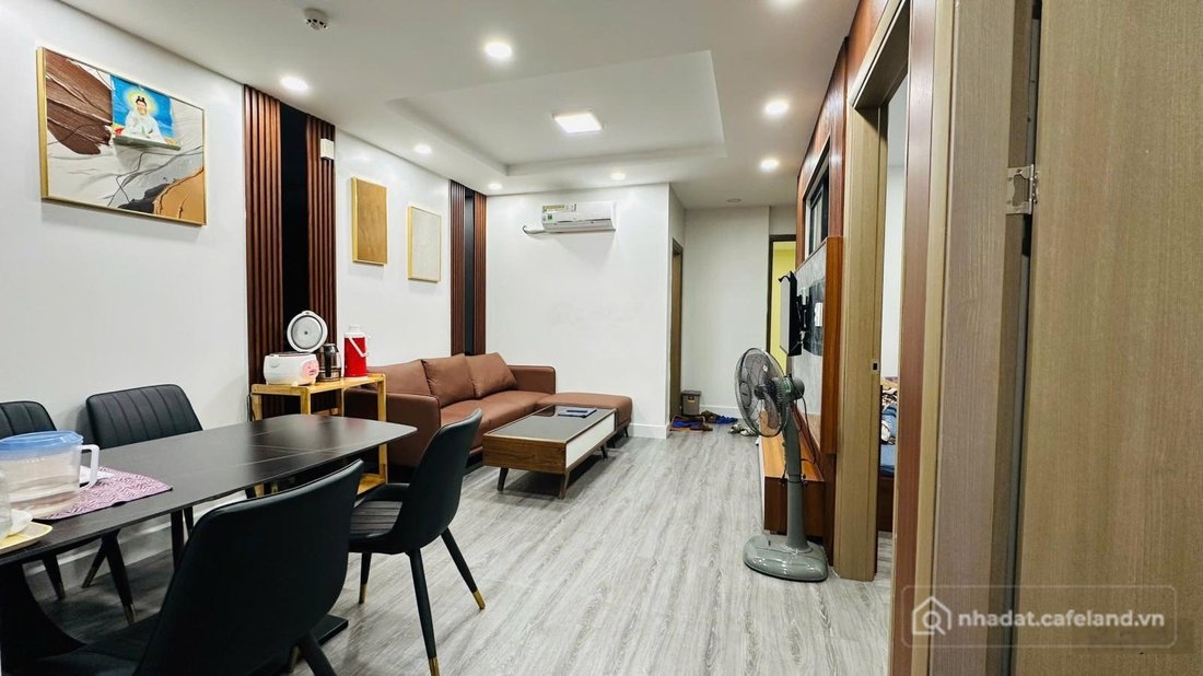 Bán căn hộ chung cư: Chính chủ bán nhanh căn 56m tòa HH3. View Lạch Tray. Nhà mớ