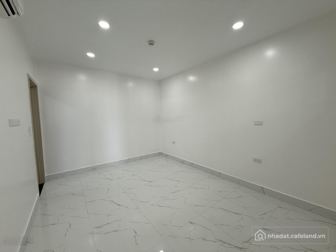 Bán căn hộ chung cư: CC bán căn 62m2 toà HH2 view hồ An Biên. Giá chỉ 840 tr. LH