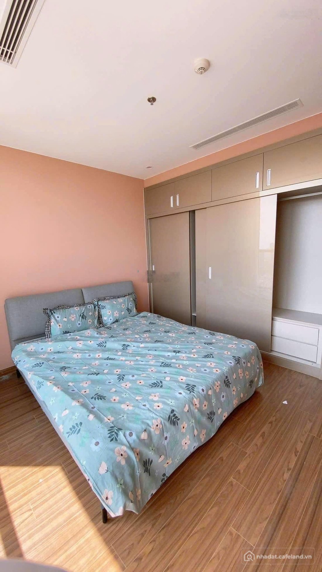 Bán căn hộ chung cư: Chính chủ cần bán căn 2PN2WC tòa W3 Vinhomes West Point giá