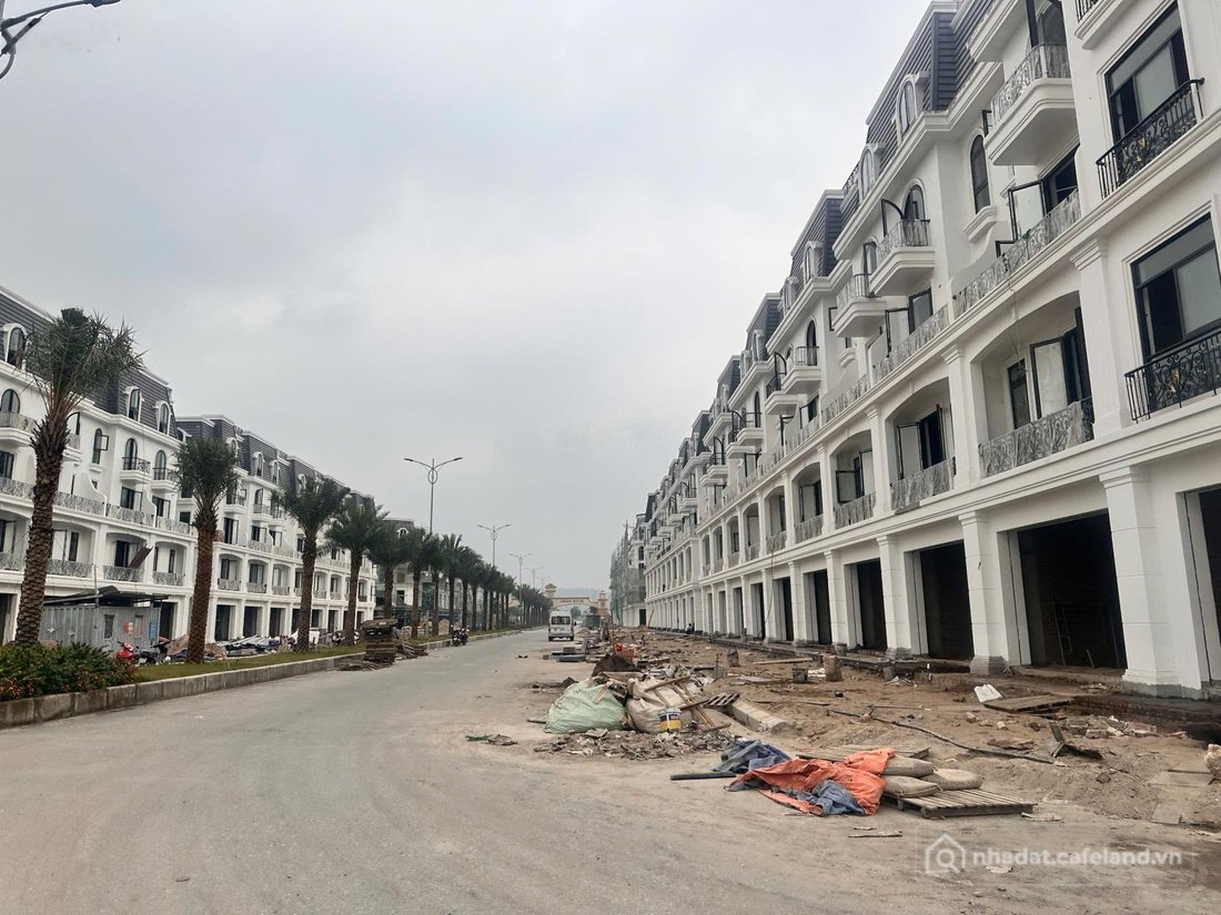 Bán nhà phố dự án: Duy nhất 1 căn rẻ nhất toàn bảng hàng. LH 0373588679