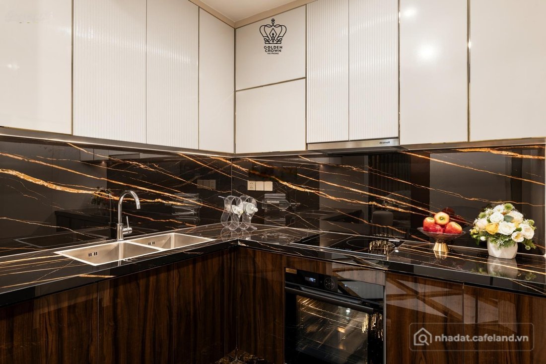 Bán căn hộ chung cư: Bán căn 3PN 100.8m² Golden Crown Hải Phòng, nội thất cao cấ