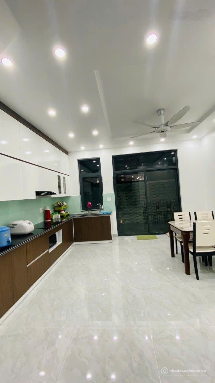 Bán biệt thự: Bán liền kề vinhomes marina dt 75m2 hoàn thiện cực đẹp có sẵn than