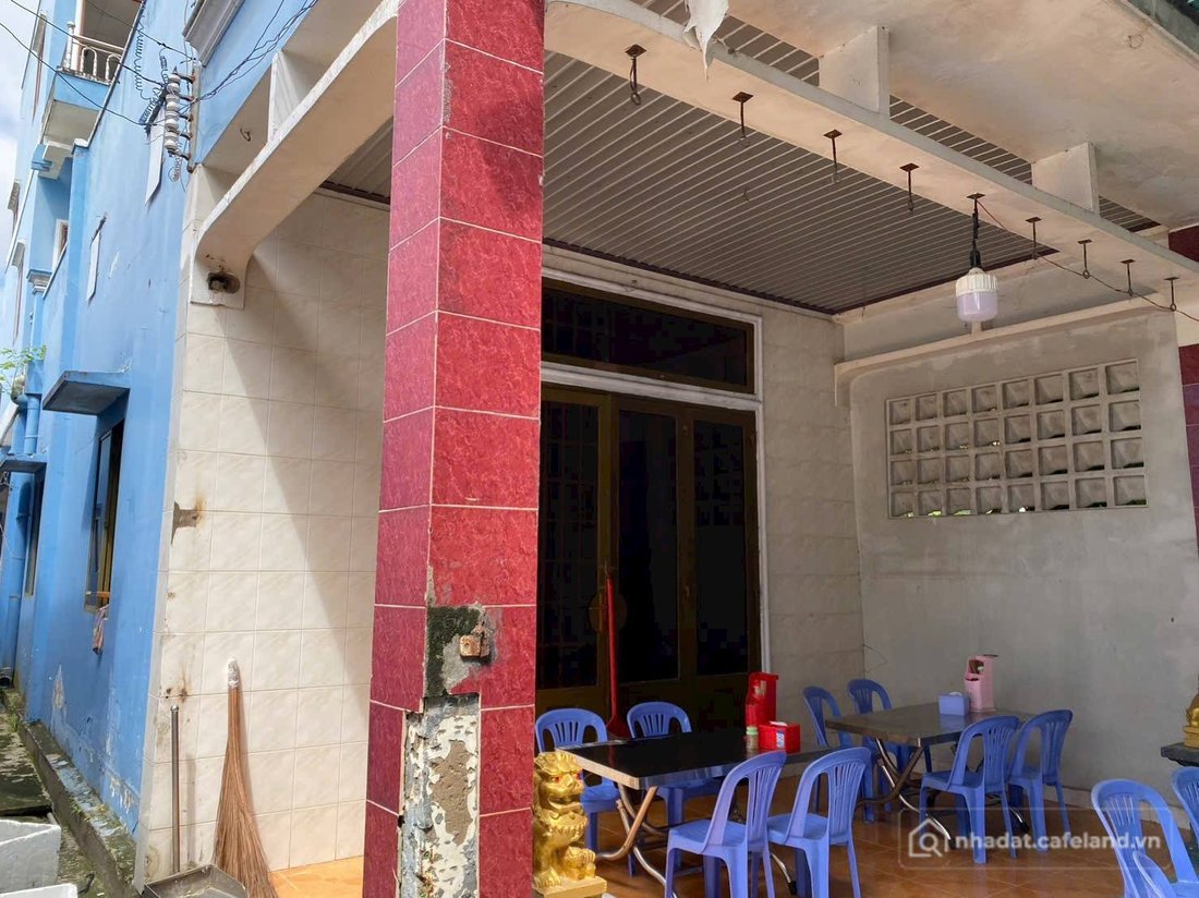 Bán đất thổ cư: Nhà mặt tiền đường nhánh Liêu Bình Hương, khu vực chợ Việt Kiều