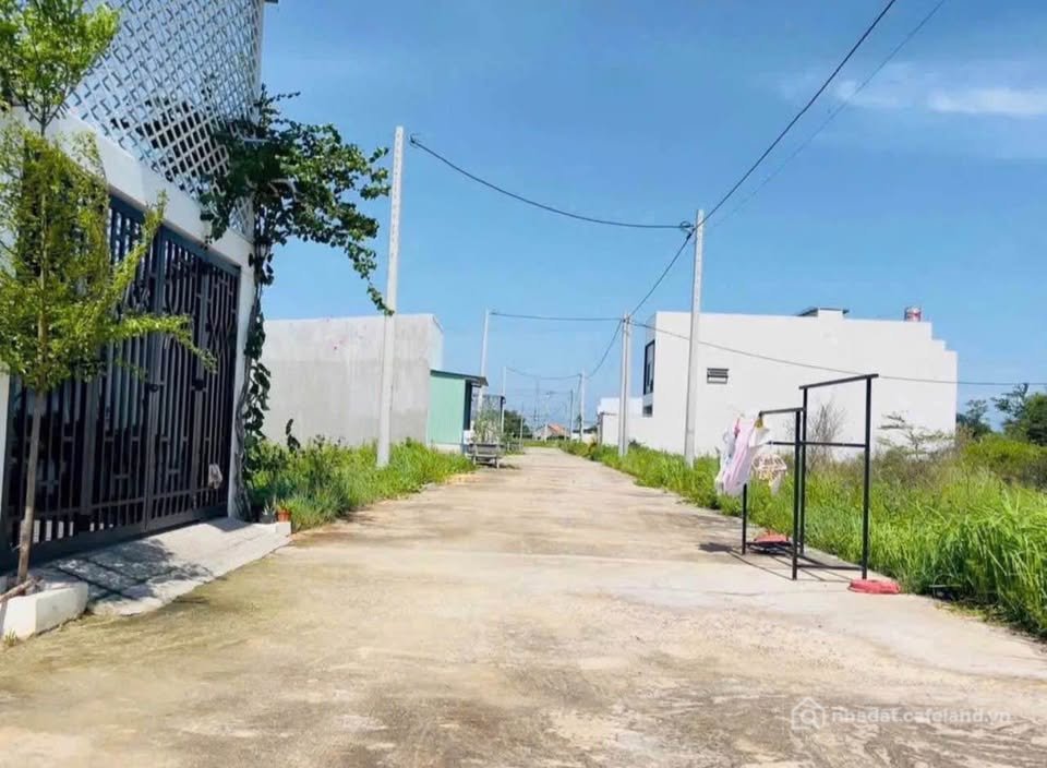 Bán đất thổ cư: Đất thổ cư Hàm Liêm, liền kề khu dân cư Rạng Đông, đường 6m, giá