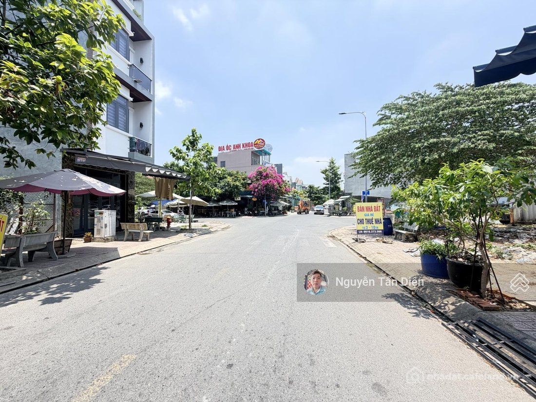 Bán đất thổ cư: Bán nền đất trục chính KDC Phú Hồng Thịnh 8 Giá 3 tỷ 7 bớt lộc m