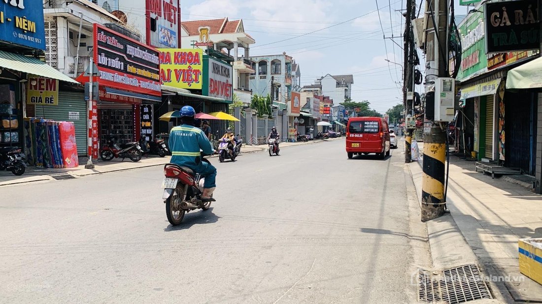 Bán đất thổ cư: Chủ mới gửi lô ngộp, đẹp nhất khu vực, giá rẻ KDC Nam Long 3 - P