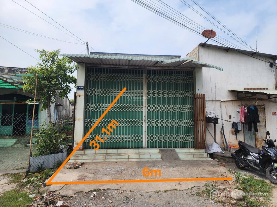 Bán nhà riêng: Ngân hàng thanh lý nhà Bình Chuẩn Thuận An, DT 177m2, hẻm xe hơi,