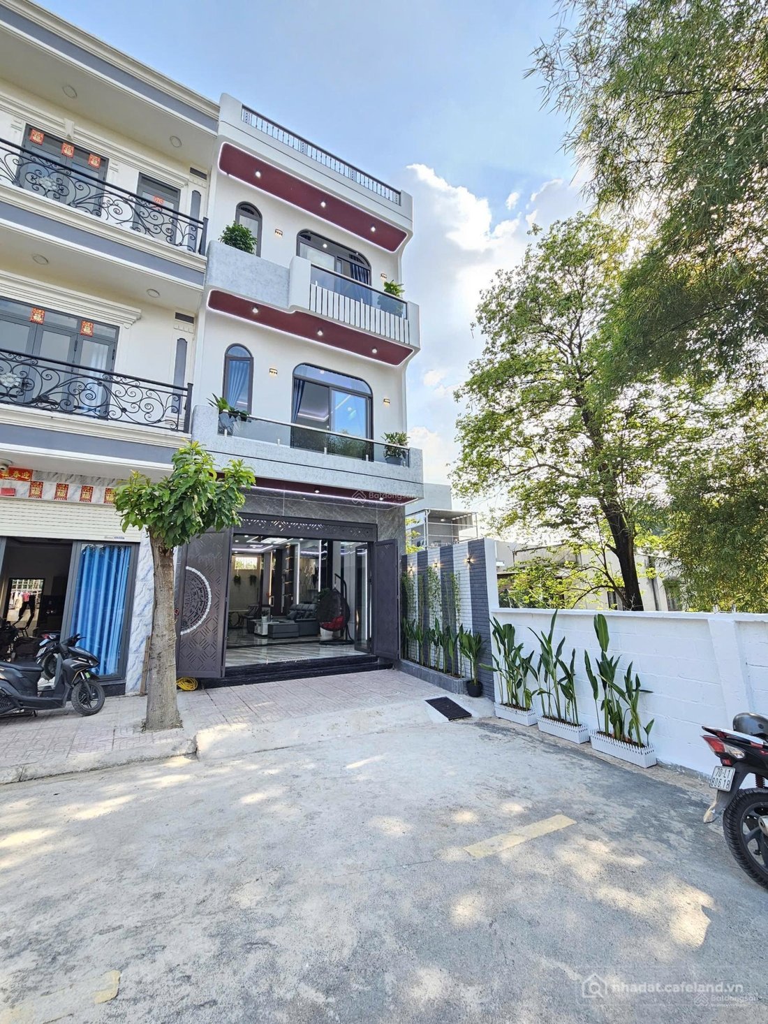 Bán nhà riêng: 7950 - Nhà đẹp Bình Chuẩn, Thuận An gần ngã tư Bình Chuẩn, 4PN, s