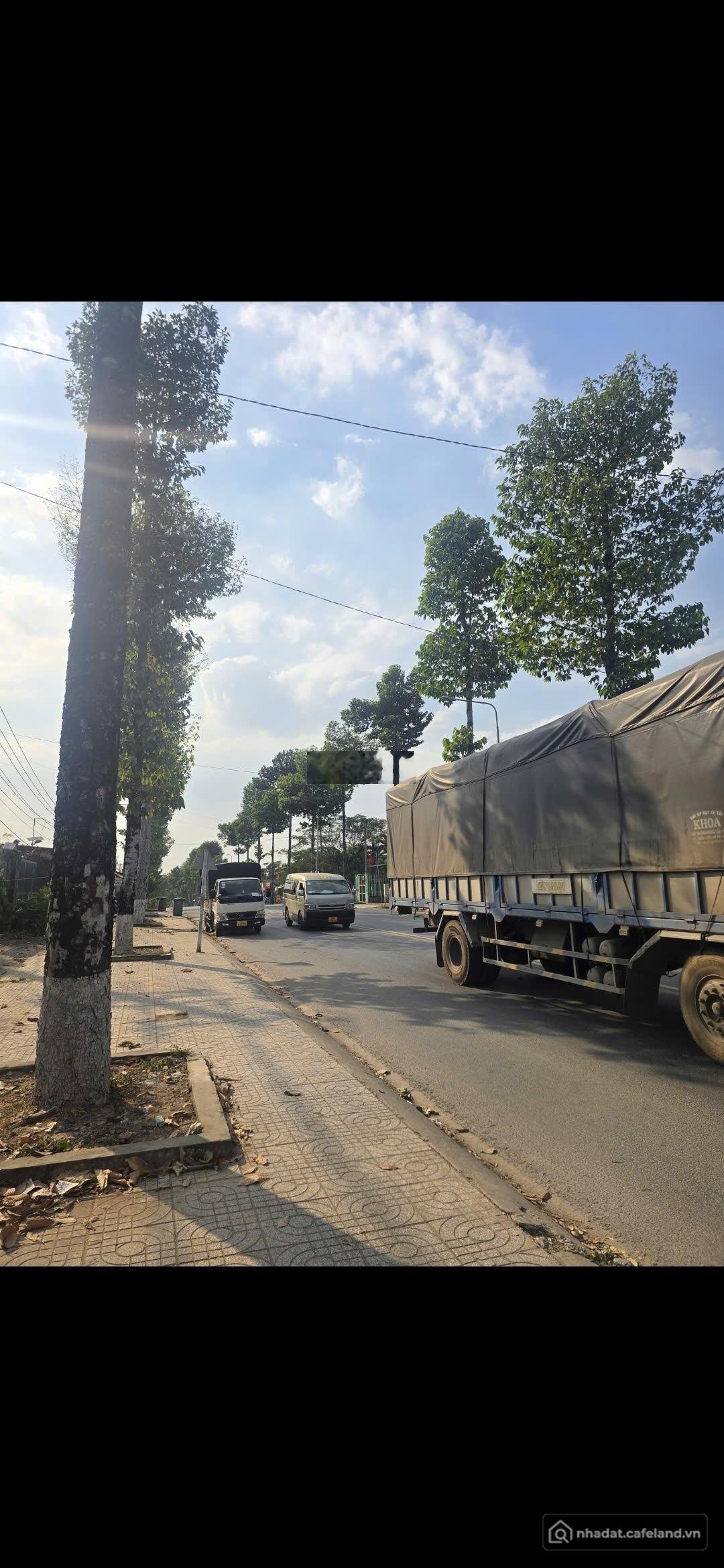 Bán kho, nhà xưởng: Bán kho mặt tiền đường tố hữu 412 uyên hưng thị xã tân uyên 