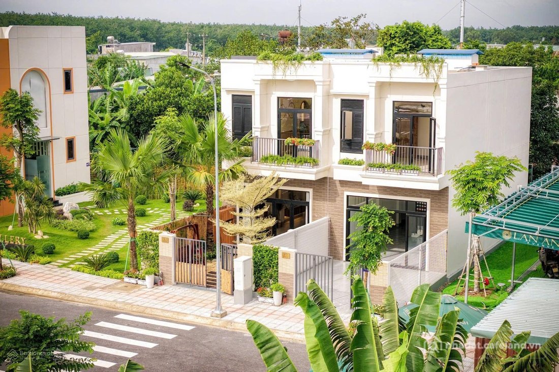 Bán biệt thự: Biệt thự liền kề Lan Anh Avenue 81m2 - 1 trệt 1 lầu sát VSIP 3 - V