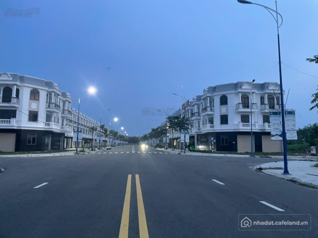 Bán đất thổ cư: Bán đất tại Thăng Long 2, giá ngộp 1 tỷ 100 triệu, 100m2, sổ sẵn