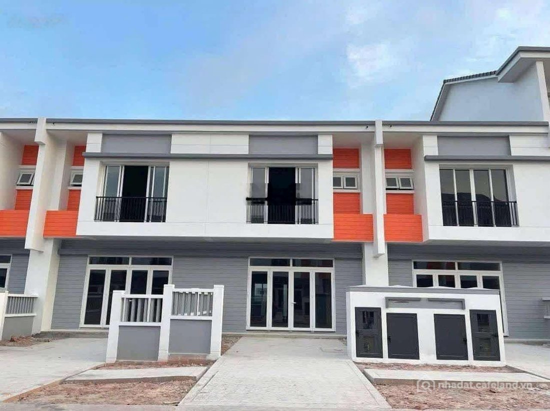 Bán biệt thự: Tôi Chính chủ bán gấp căn 6x20m 1 trệt 2 lầu Vườn Thiên Đàng 2, vị